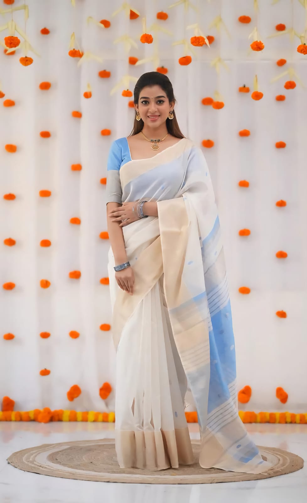 Elegant Linen Zari Saree
