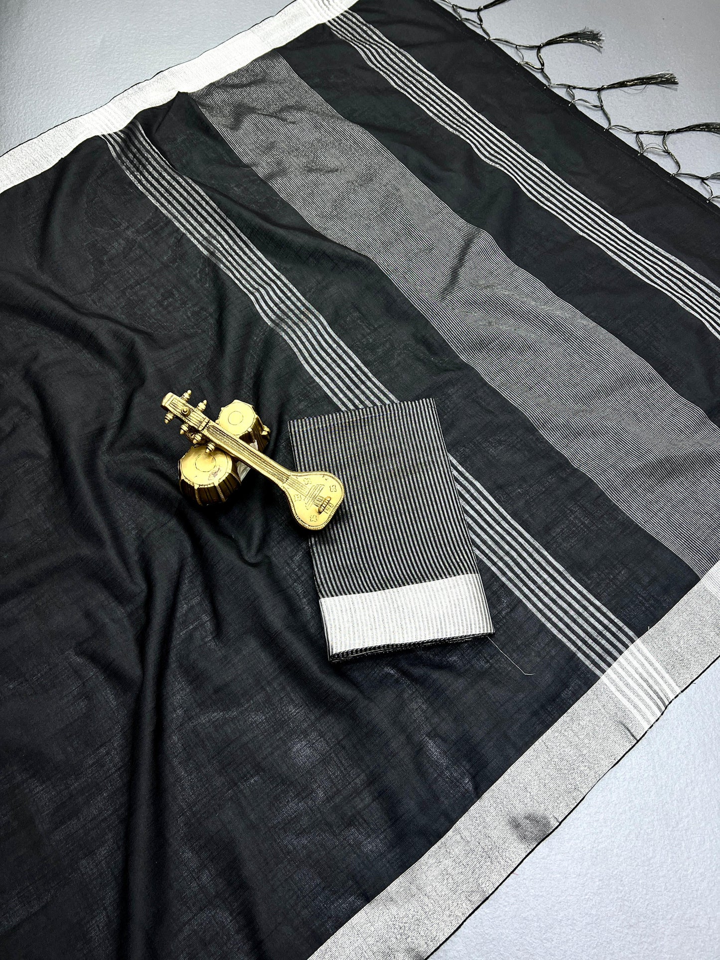 PURE LINEN PATTERN SAREE