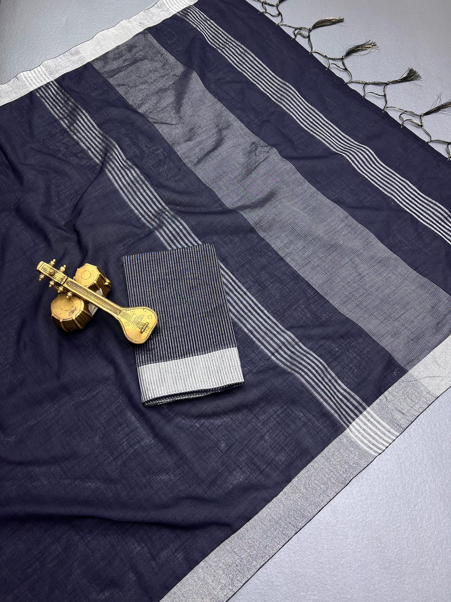 PURE LINEN PATTERN SAREE