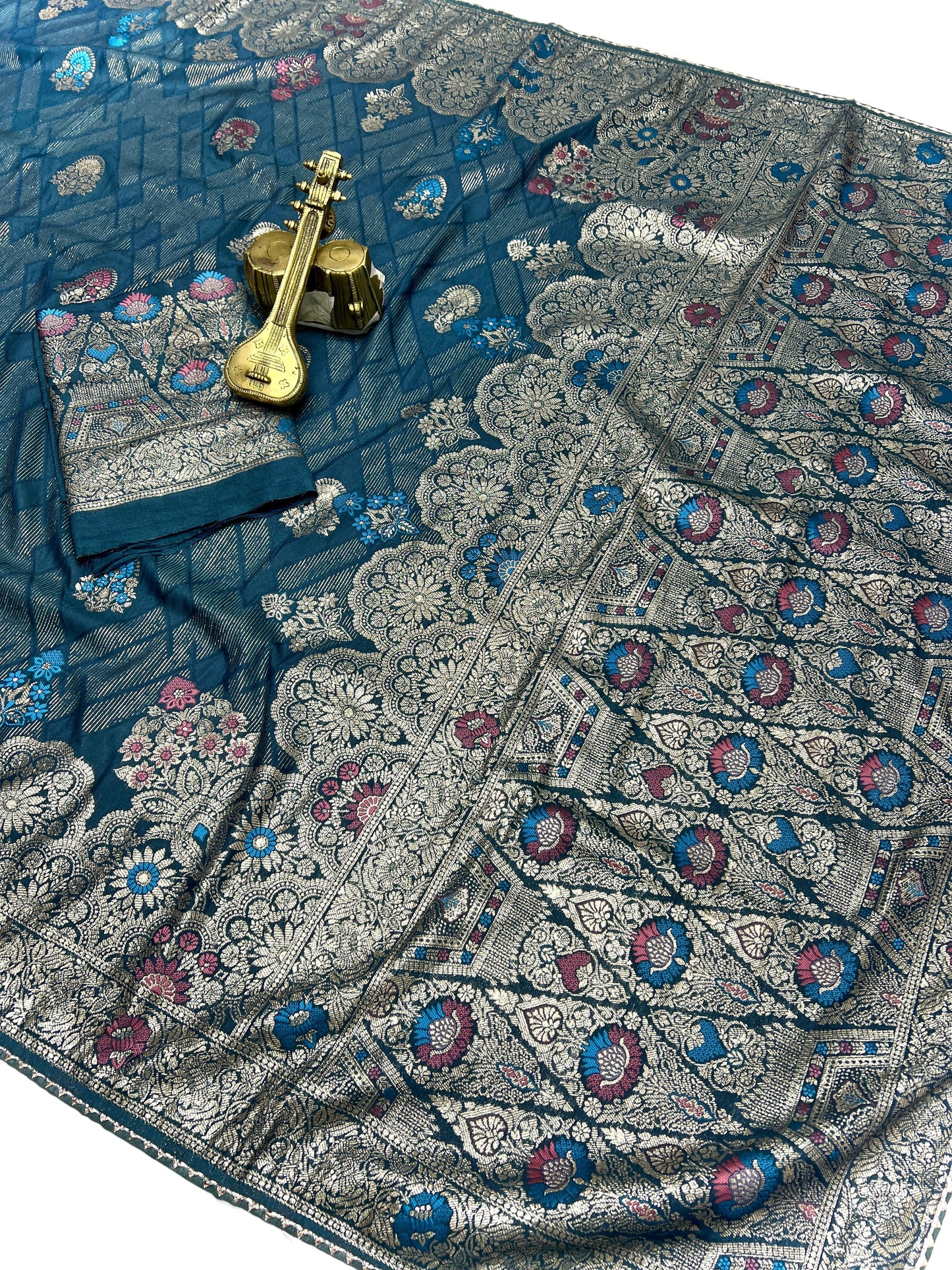 Soft Dolla Viscose Silk Saree