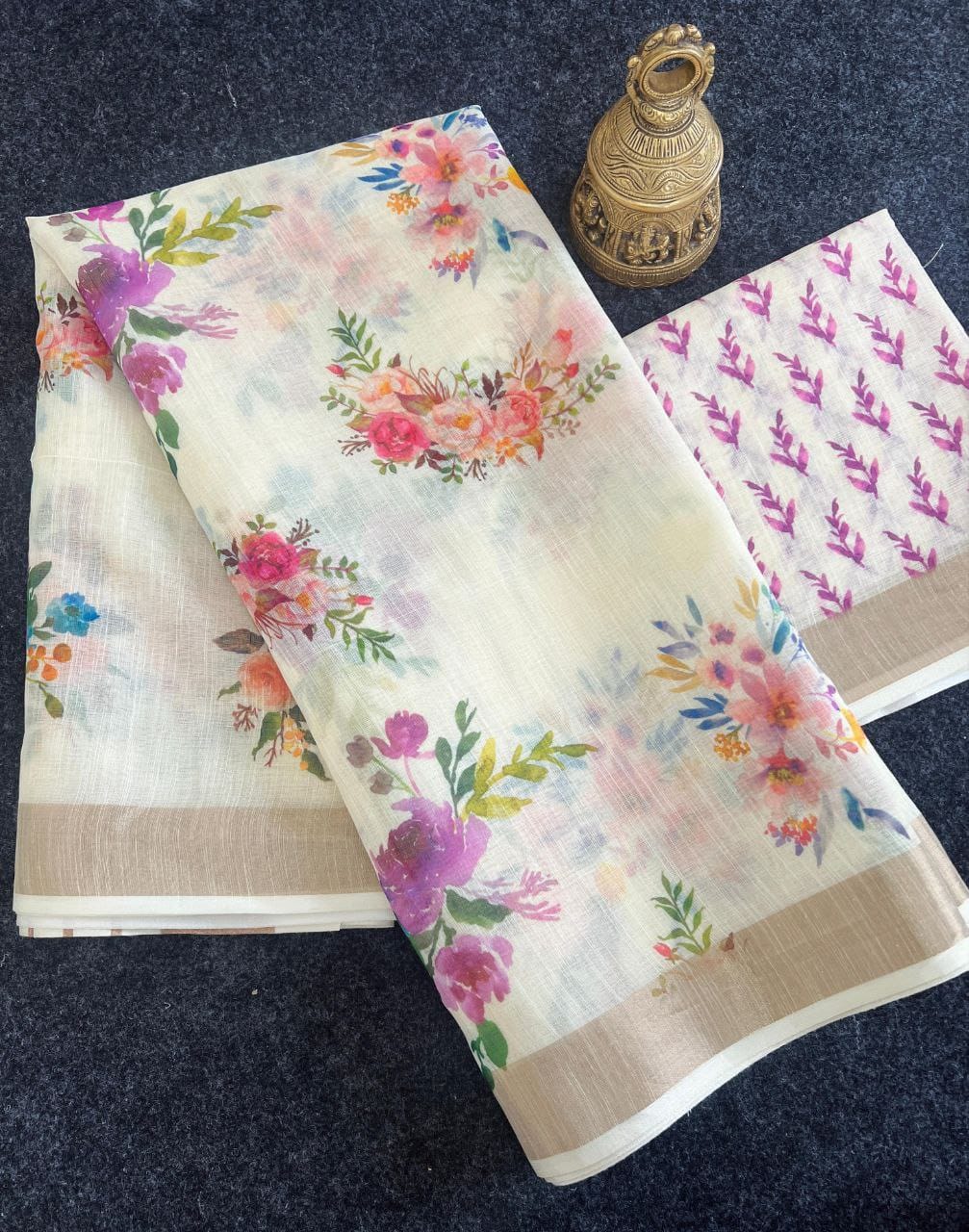 Zari Glow Linen Saree