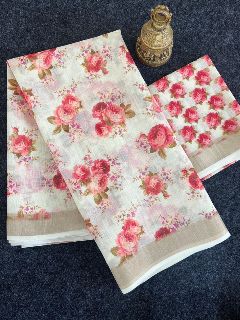 Zari Glow Linen Saree