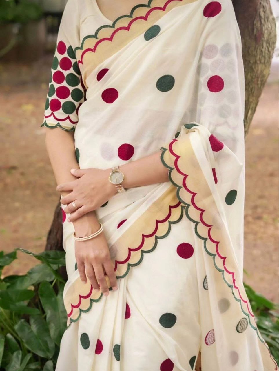 Gold Zari Linen Saree