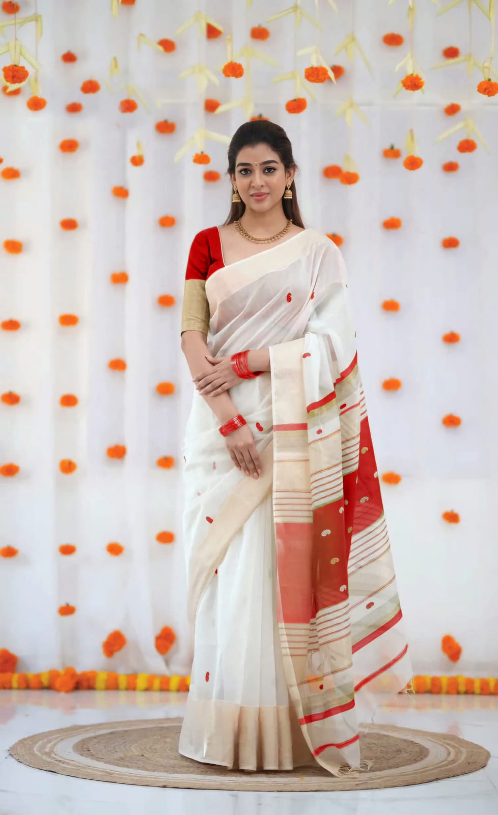 Elegant Linen Zari Saree