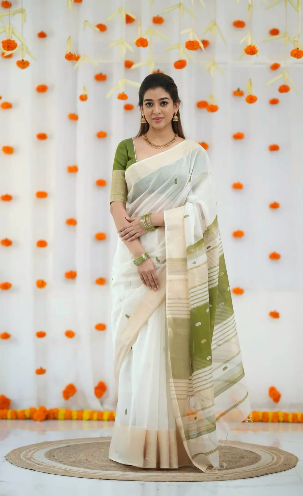 Elegant Linen Zari Saree