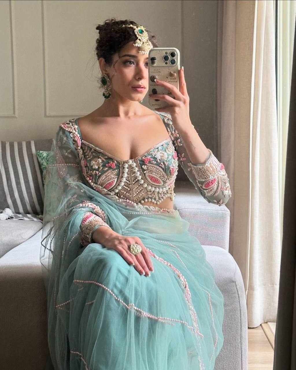 Surbhi Chandna viral fit