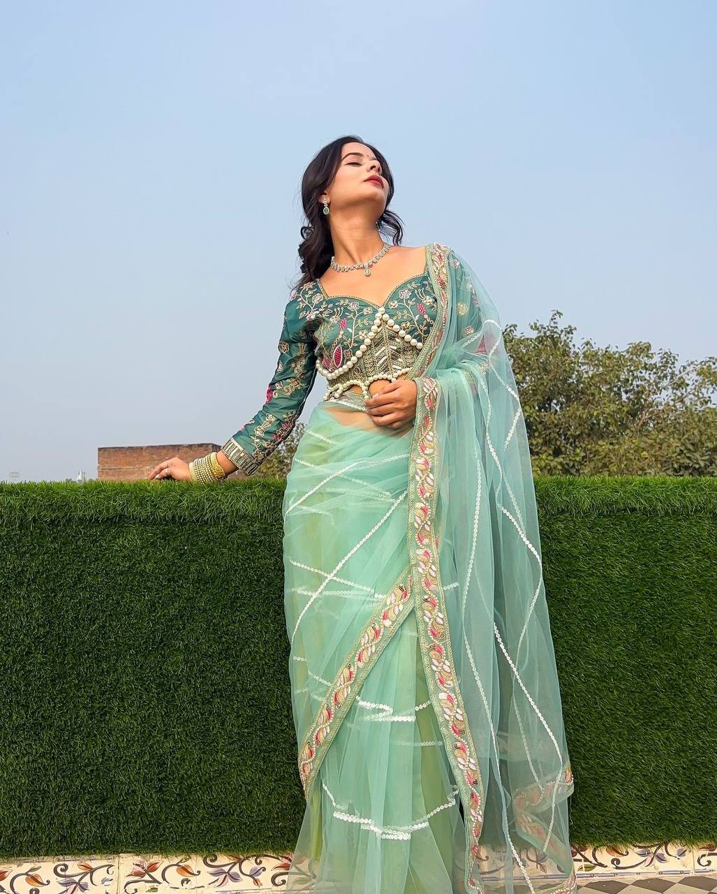 Surbhi Chandna viral fit