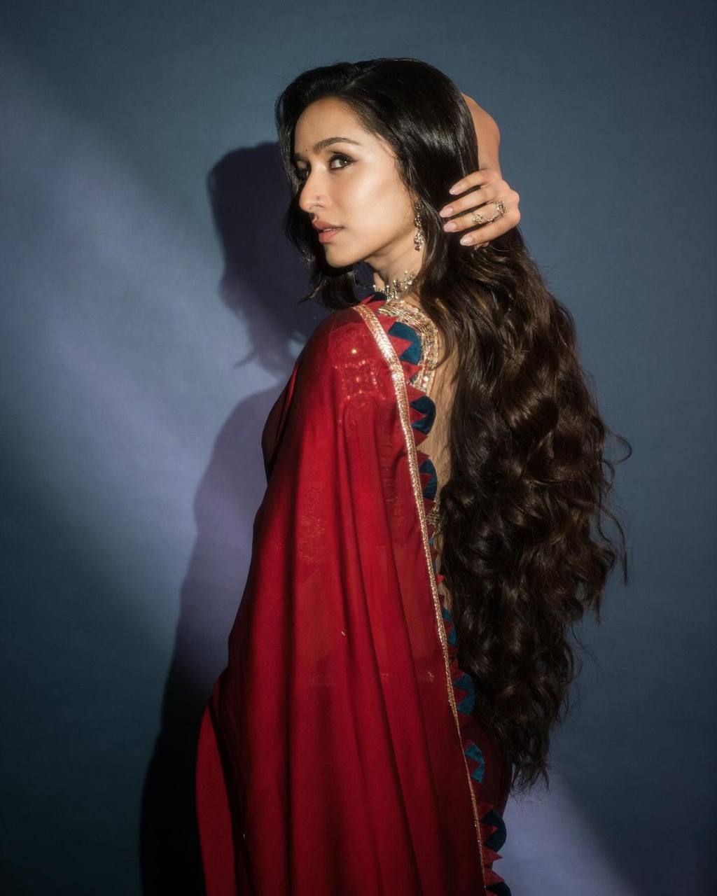 Shraddha Kapoor viral red saree
