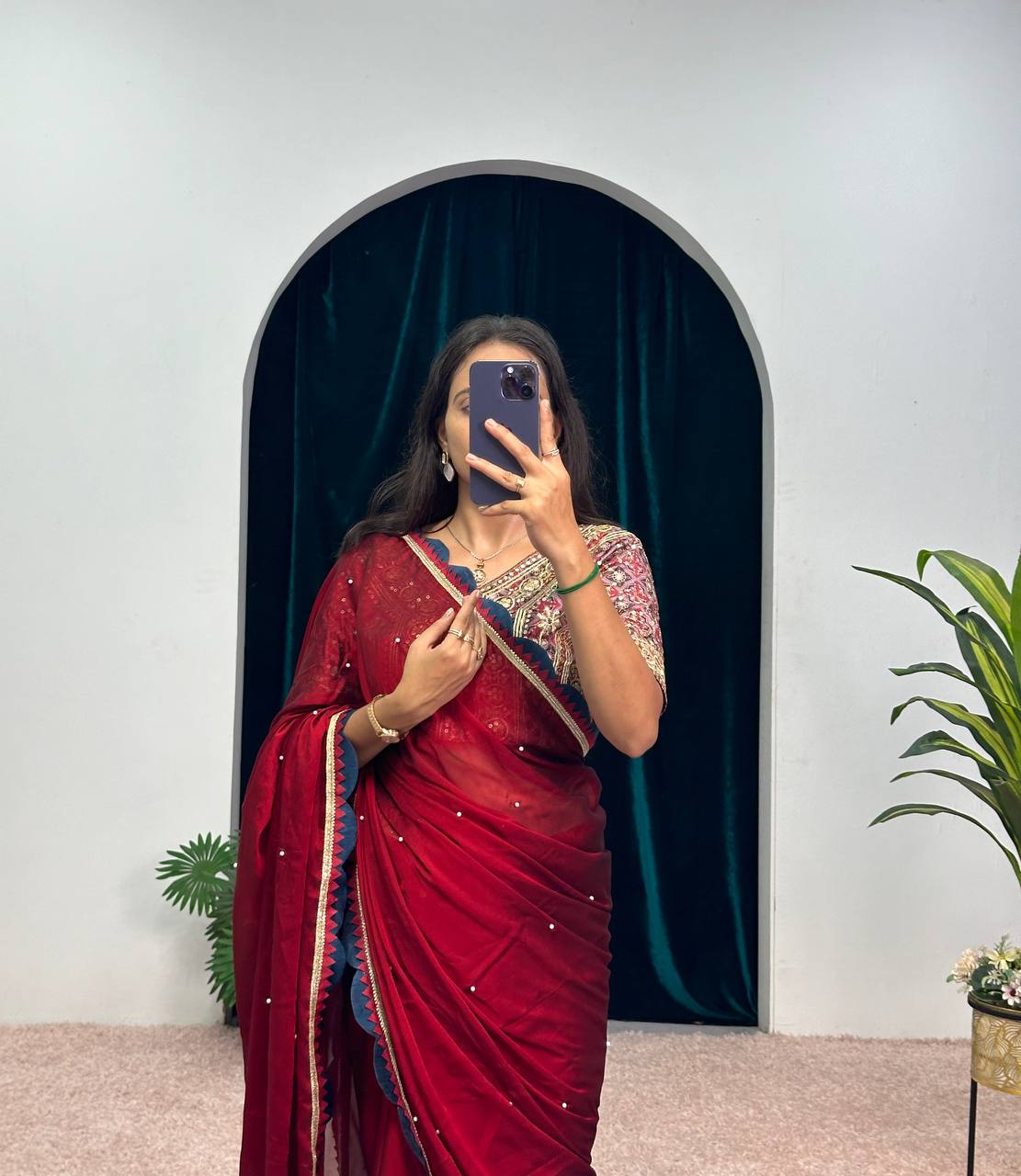 Shraddha Kapoor viral red saree